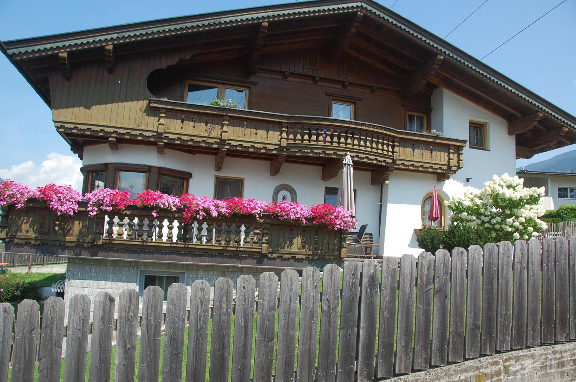 Haus Hart Im Zillertal 6 Personen Vila Exterior foto